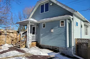 122 W Maple St, Milwaukee, WI 53204 - Photo 41