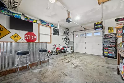 817  Scott St, Beaver Dam, WI 53916 - Photo 15