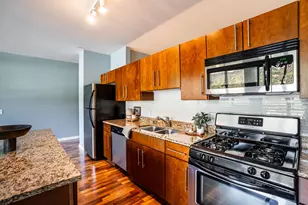 1902 N Commerce St, Milwaukee, WI 53212 - Photo 13