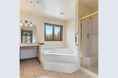 S75W17601  Harbor Cir, Muskego, WI 53150 - Photo 21