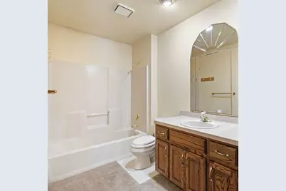 S75W17601  Harbor Cir, Muskego, WI 53150 - Photo 19