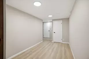 5801 W Allwood Dr, Franklin, WI 53132 - Photo 29