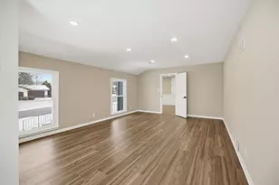 5801 W Allwood Dr, Franklin, WI 53132 - Photo 13