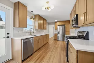 5801 W Allwood Dr, Franklin, WI 53132 - Photo 3