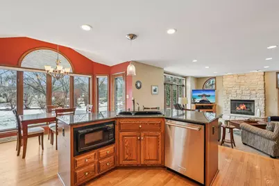 W174N4939  Sheffield Ct, Menomonee Falls, WI 53051 - Photo 7