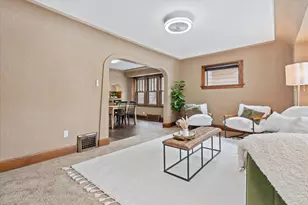 5352 N 39th St, Milwaukee, WI 53209 - Photo 7