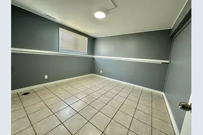 6611 N 52nd St, Milwaukee, WI 53223 - Photo 17