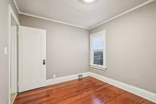 9208 W Swan Cir, Milwaukee, WI 53225 - Photo 15