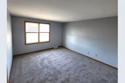 6240 W College Ave, Greendale, WI 53129 - Photo 13