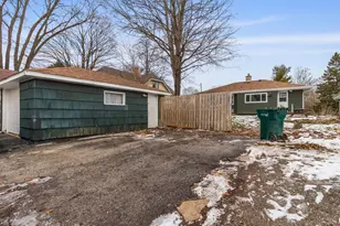 6417 N Green Bay Ave, Glendale, WI 53209 - Photo 27