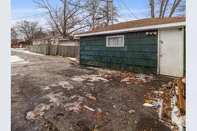 6417 N Green Bay Ave, Glendale, WI 53209 - Photo 25