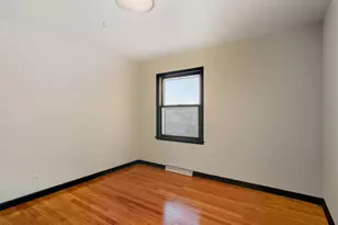 6417 N Green Bay Ave, Glendale, WI 53209 - Photo 11