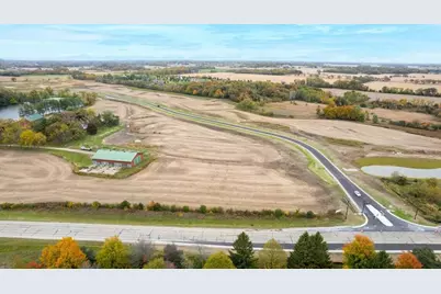 610  Beere Ln, Racine, WI 53105 - Photo 3