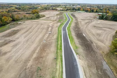 680  Beere Ln, Racine, WI 53105 - Photo 3