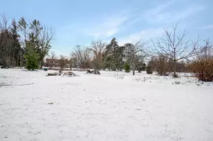 1523 W Liebau Rd, Mequon, WI 53092 - Photo 25