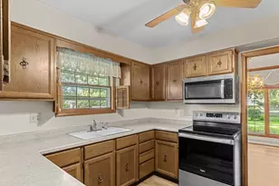 3121 Monroe St, Two Rivers, WI 54241 - Photo 17