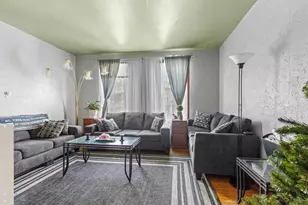 2243 S Woodward St, Milwaukee, WI 53207 - Photo 7