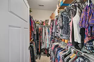 15295 W Library Ln, New Berlin, WI 53151 - Photo 11