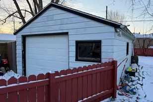 3657 S 81st St, Milwaukee, WI 53220 - Photo 17