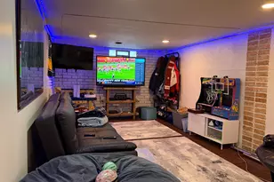 3657 S 81st St, Milwaukee, WI 53220 - Photo 13