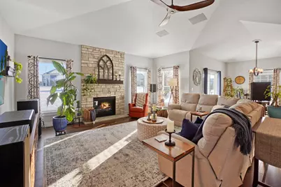 1533  Fay Ln, Oconomowoc, WI 53066 - Photo 7