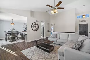 242 Cotton Grass Ln, Walworth, WI 53184 - Photo 5