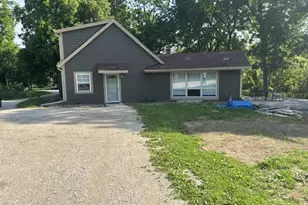 N64W21021 Mill Rd, Menomonee Falls, WI 53051 - Photo 3