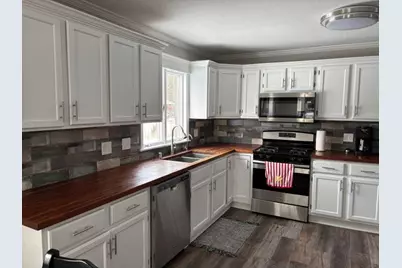 N64W21021  Mill Rd, Menomonee Falls, WI 53051 - Photo 5