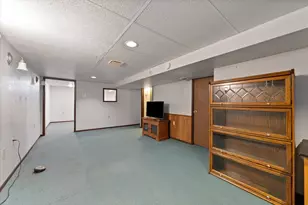 1521 W Holmes Ave, Milwaukee, WI 53221 - Photo 19