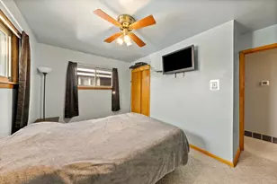 1521 W Holmes Ave, Milwaukee, WI 53221 - Photo 11