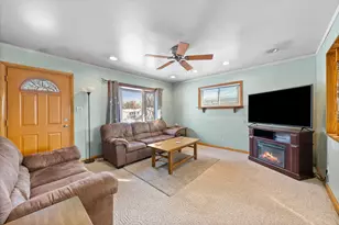 1521 W Holmes Ave, Milwaukee, WI 53221 - Photo 3