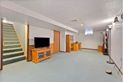 1521 W Holmes Ave, Milwaukee, WI 53221 - Photo 17