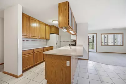 201  Oconomowoc Pkwy, Oconomowoc, WI 53066 - Photo 11