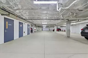 201 Oconomowoc Pkwy, Oconomowoc, WI 53066 - Photo 41