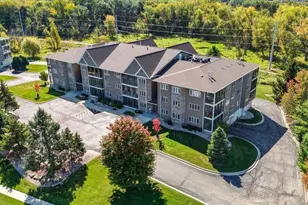 201 Oconomowoc Pkwy, Oconomowoc, WI 53066 - Photo 23