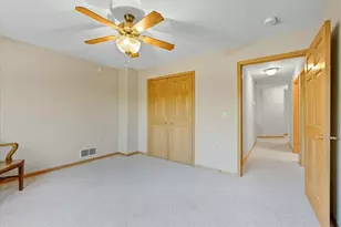 201 Oconomowoc Pkwy, Oconomowoc, WI 53066 - Photo 33