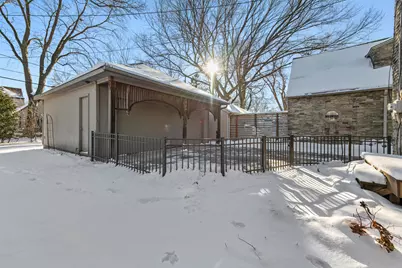 2544 N 91st St, Wauwatosa, WI 53226 - Photo 75