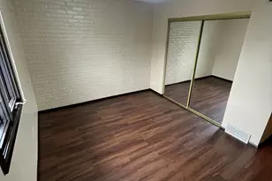 N17W5348 Garfield St, Cedarburg, WI 53012 - Photo 7