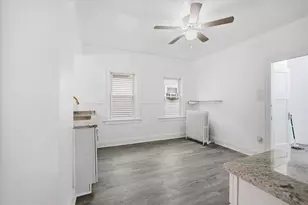 959 W Oklahoma Ave, Milwaukee, WI 53215 - Photo 9