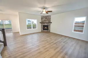 2009 Savannah Dr, Grafton, WI 53024 - Photo 7