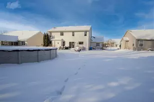 605 Bridlewood Ln, Watertown, WI 53094 - Photo 5