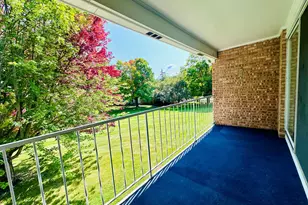 937 W Heritage Ct, Mequon, WI 53092 - Photo 17