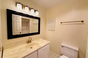 937 W Heritage Ct, Mequon, WI 53092 - Photo 11