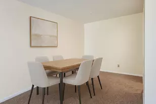 937 W Heritage Ct, Mequon, WI 53092 - Photo 5