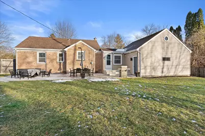 8331 N Poplar Dr, Fox Point, WI 53217 - Photo 29