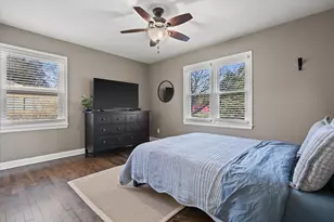 8331 N Poplar Dr, Fox Point, WI 53217 - Photo 15