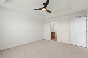 504 Hunter Oaks Blvd, Watertown, WI 53094 - Photo 11