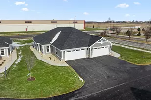 504 Hunter Oaks Blvd, Watertown, WI 53094 - Photo 21