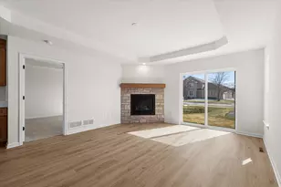 532 Hunter Oaks Blvd, Watertown, WI 53094 - Photo 11