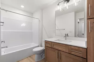 532 Hunter Oaks Blvd, Watertown, WI 53094 - Photo 19